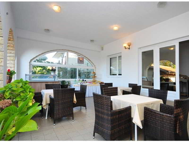 Rooms & Restaurant Matanovi Dvori ซูโกชัน ภายนอก รูปภาพ